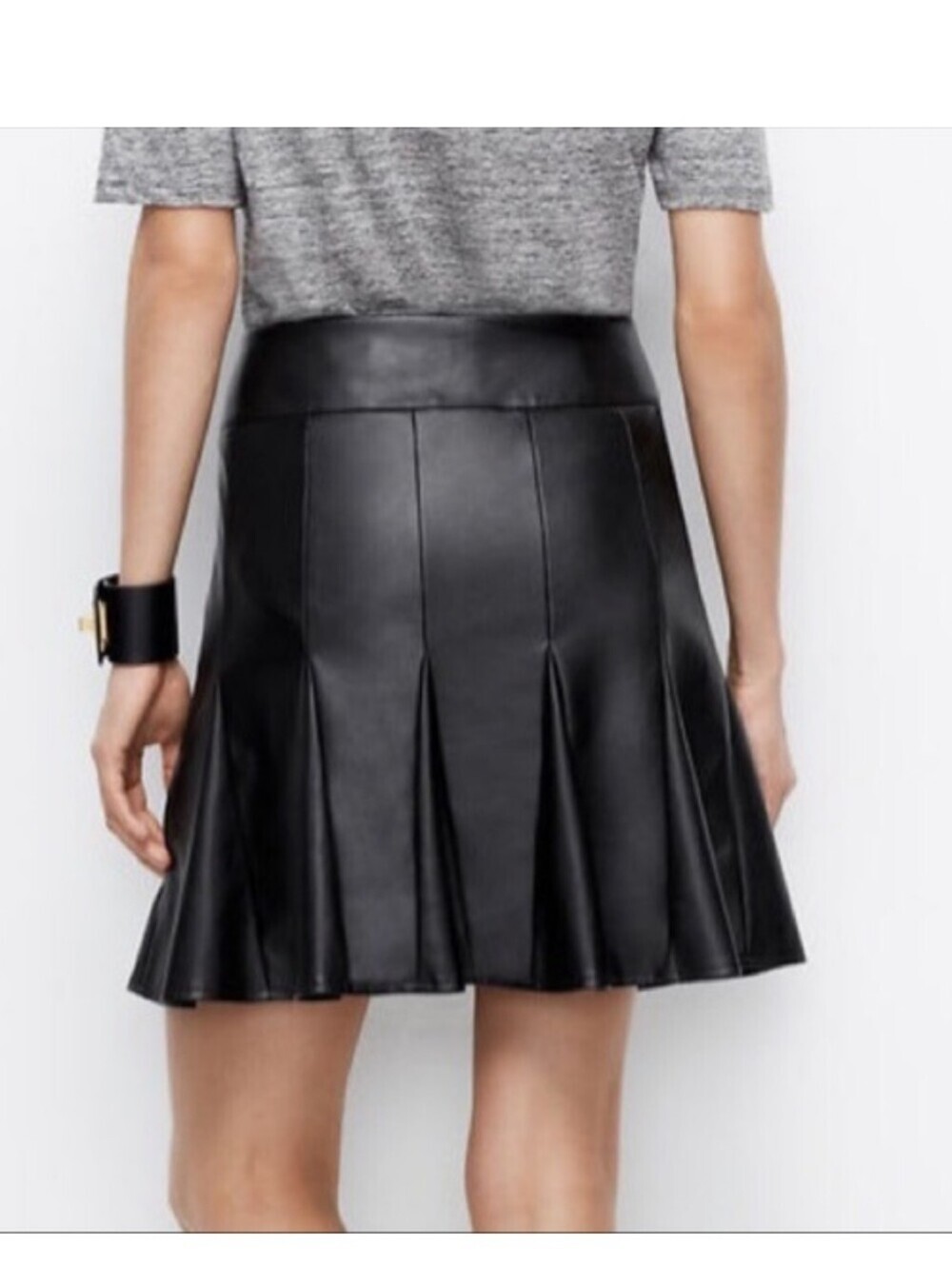Ann Taylor Black Vegan Faux Leather Pleated A-Line Mini Skirt Size 4 Small